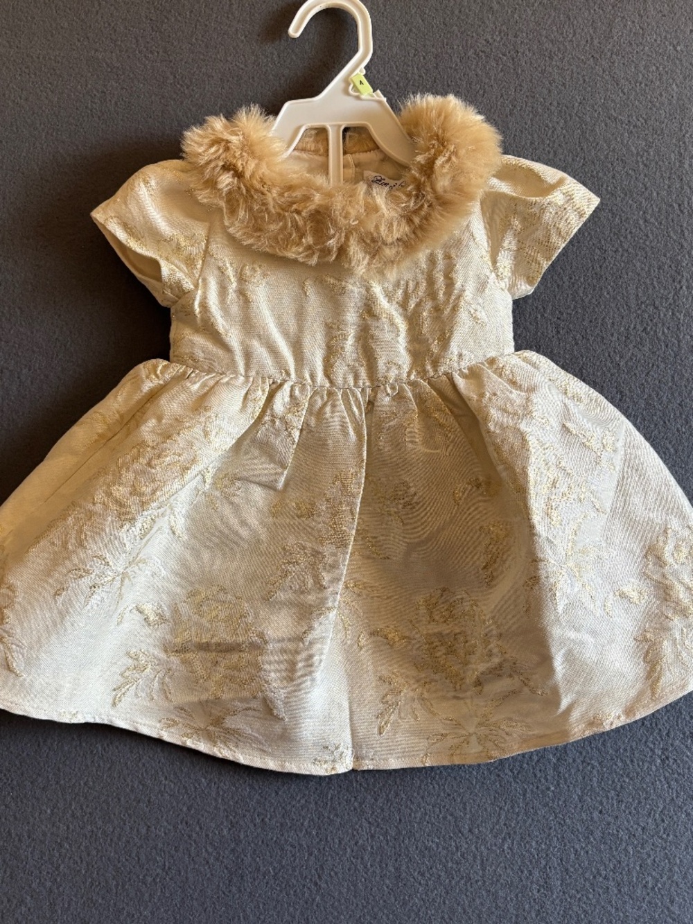 Lots of Love by Speechless Infant Faux Fur Collar Short Sleeve Dress Size 9 Mon